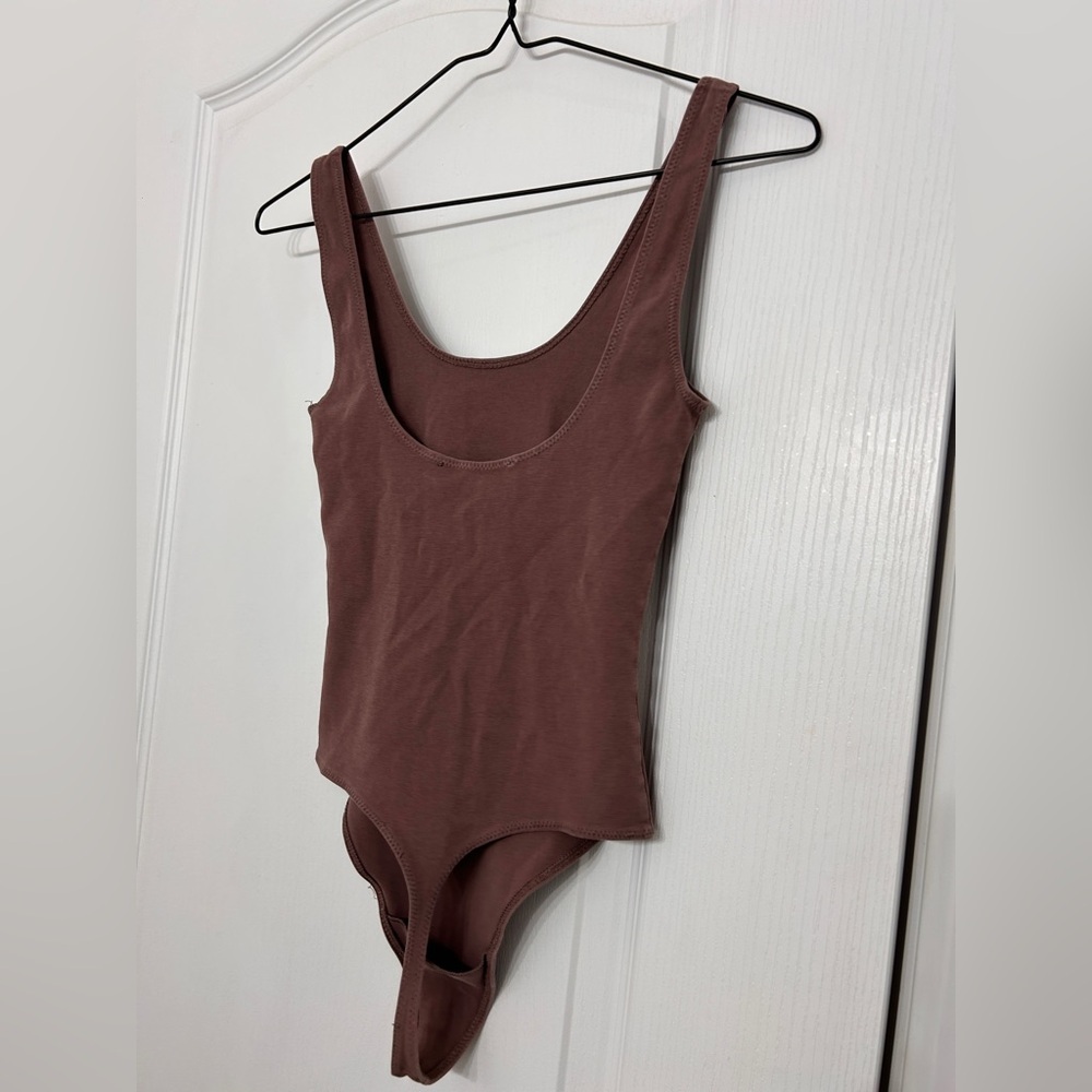ARITZIA Wilfred Free Georgianna Bodysuit Size XS in Dusty Rose - Picture 5 of 6